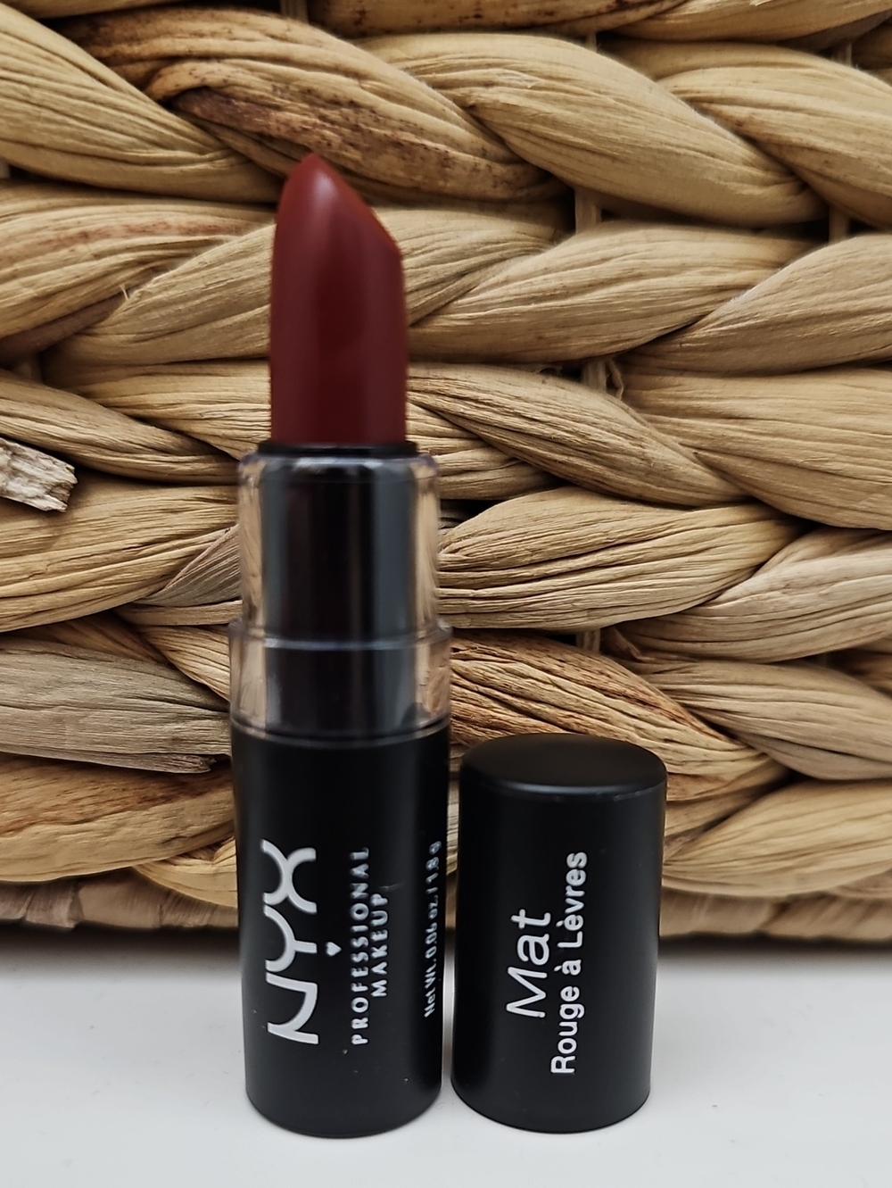 NYX Matte Lipstick - Deep Berry Red